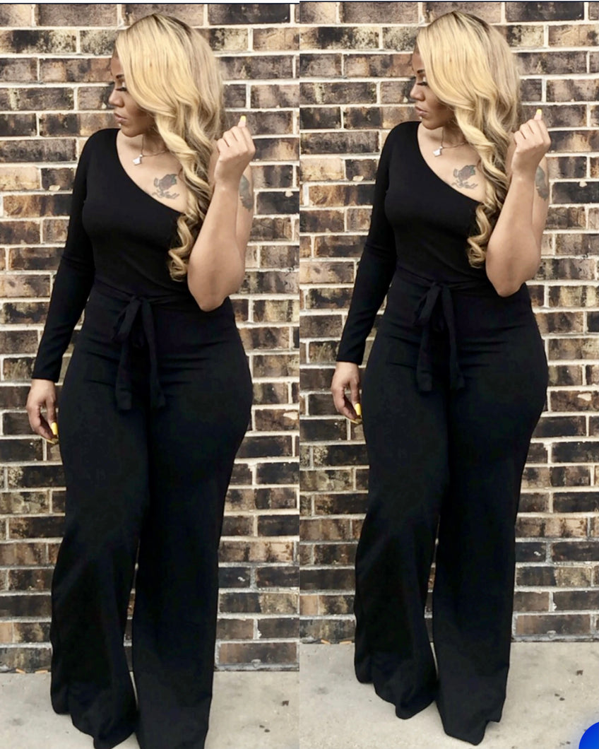 BLACK JUMPSUIT