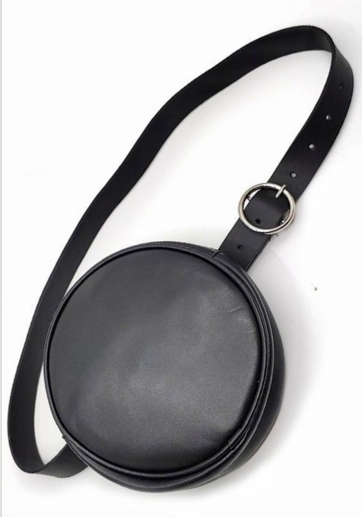 CIRCLE BELT BAG (BLACK)